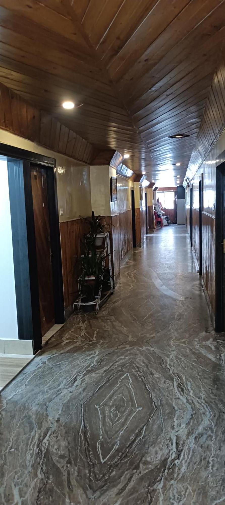 Hotel Assembly Шиллонг Экстерьер фото